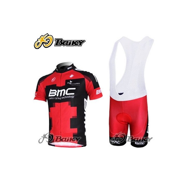 Equipación corta BMC 2023: comodidad y estilo para ciclistas