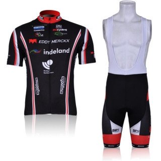 Conjunto corto de ciclismo Indeland: comodidad y estilo para tus rutas