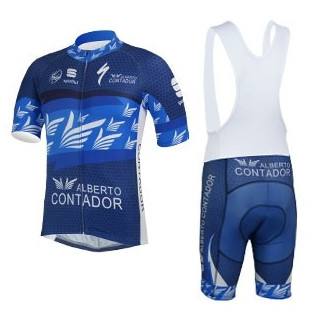 Equipación corta de ciclismo con tirantes para el 2023 a buen precio