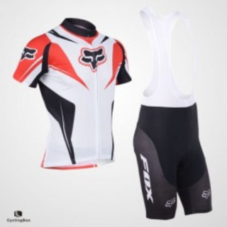 Equipación corta FOX para ciclismo a buen precio