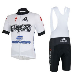 Conjunto corto de ciclismo FOX para un pedaleo cómodo y fresco