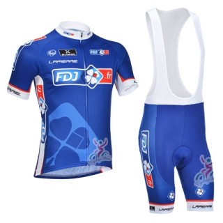 Equipación corta fdj 2023 para ciclistas a buen precio